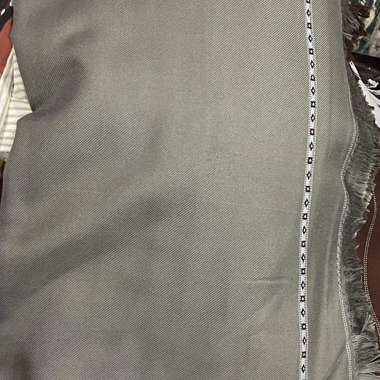 "Modern Grey Shawl Wrap - 3 Yard Fashion Staple"